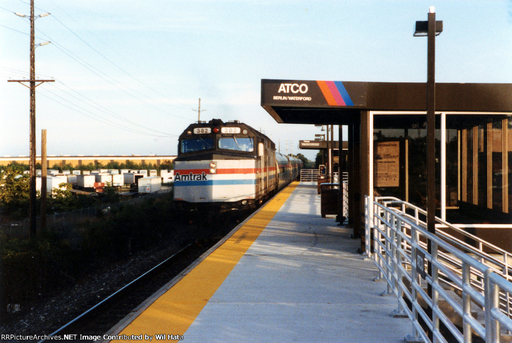 Amtrak F40PHR 382